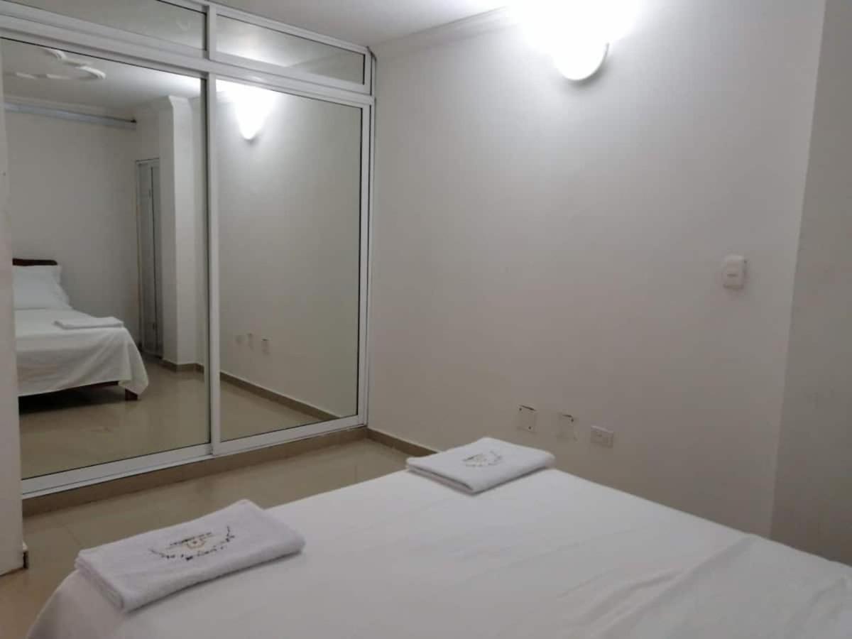 La Casita De Max Y Tim Apt 202 Cartagena Екстериор снимка